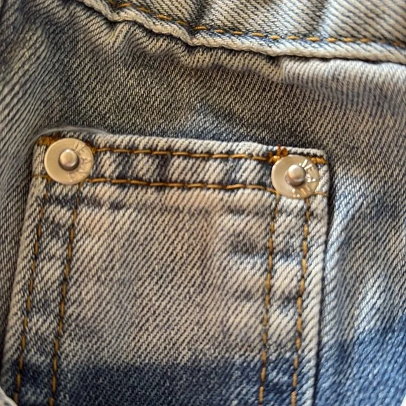 ๐ Trendy & Stylish High-Waisted Faded/Distressed Wide-Leg Jeans- Sz 28 - Picture 13 of 14